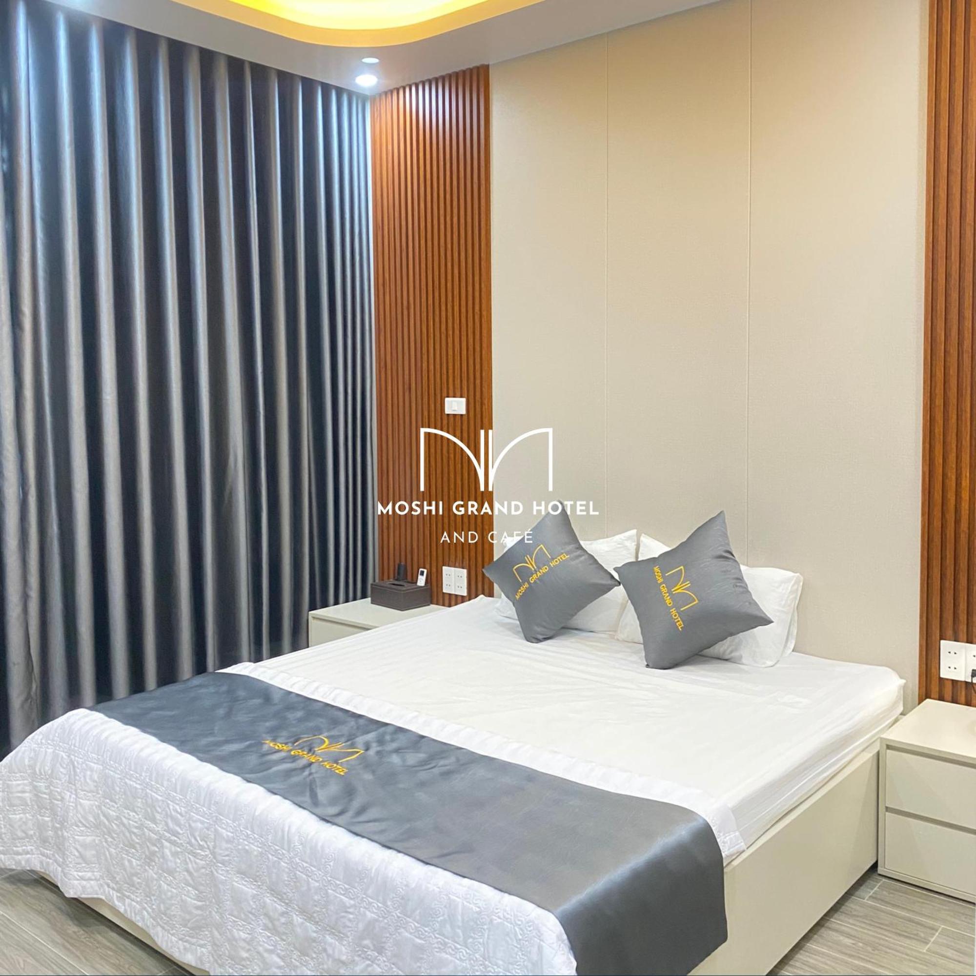 Moshi Grand Hotel Sam Son Bagian luar foto